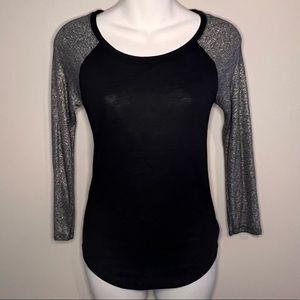American Eagle Outfitters Long Sleeve Baseball Tee Size Extra Small